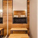 Metal Loft - Begins Here شقة بودابست