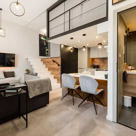 Metal Loft - Begins Here Budapešť