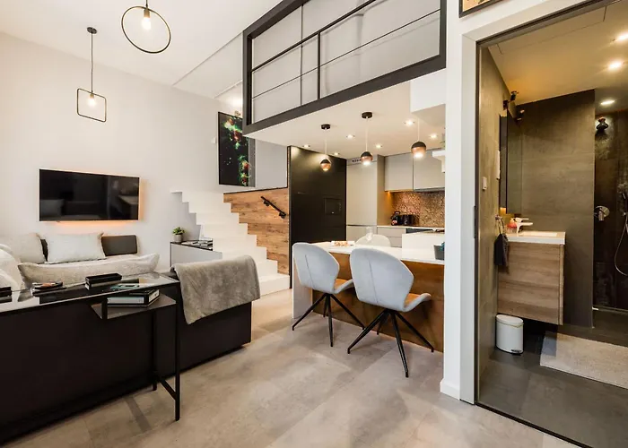 Metal Loft - Begins Here בודפשט