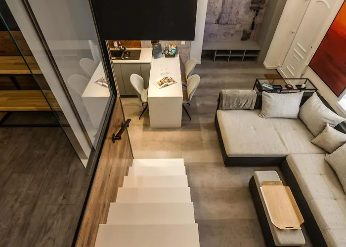 Metal Loft - Begins Here דירה *